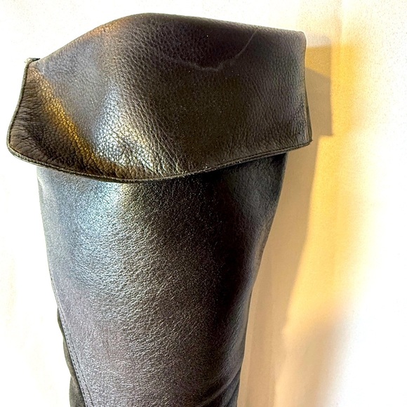 Black Leather Wedge Boots - Picture 5 of 11